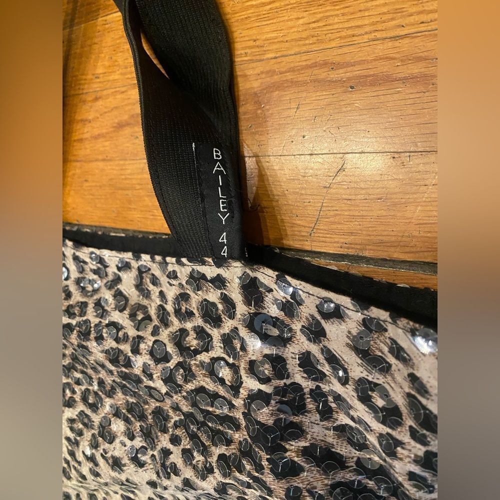 Animal print bag ANTHROPOLOGIE BAILEY 44 Oh So Fly Leopard Sequin Tote Bag NWOT - Picture 2 of 7